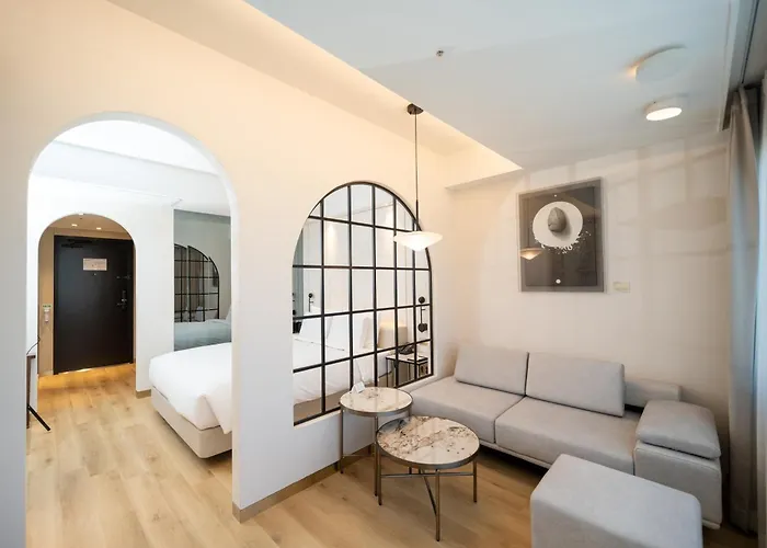 Hotel Eliena Gangnam