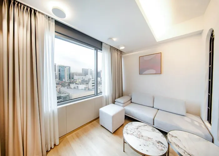 Hotel Eliena Gangnam 4*