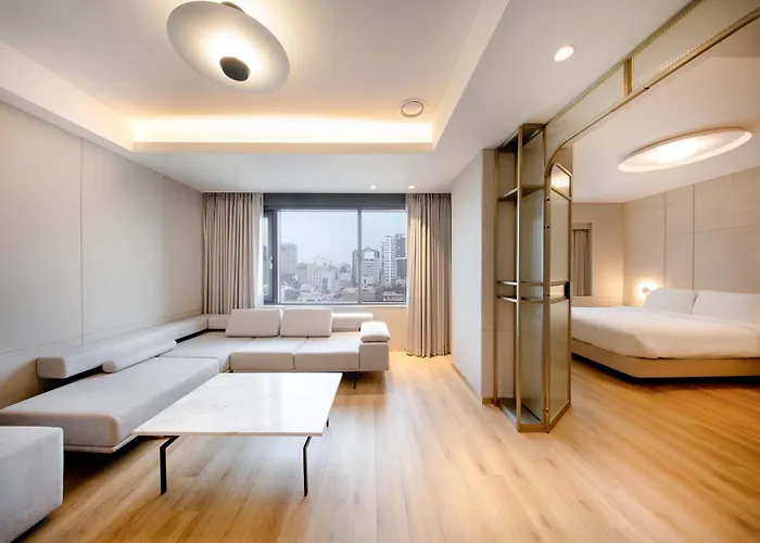 Eliena Gangnam Hotel 4*