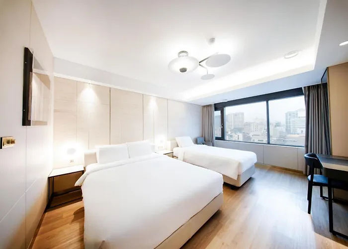 Hotel Eliena Gangnam 4*
